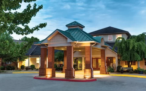 The Brookstone - Assisted Living - Fayetteville AR - Building Outside 2